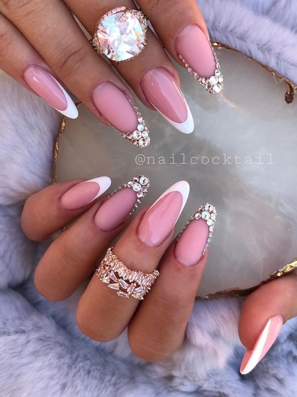 almond french nails design Bulan 5 + Stunning Modern French Manicure Ideas for   French