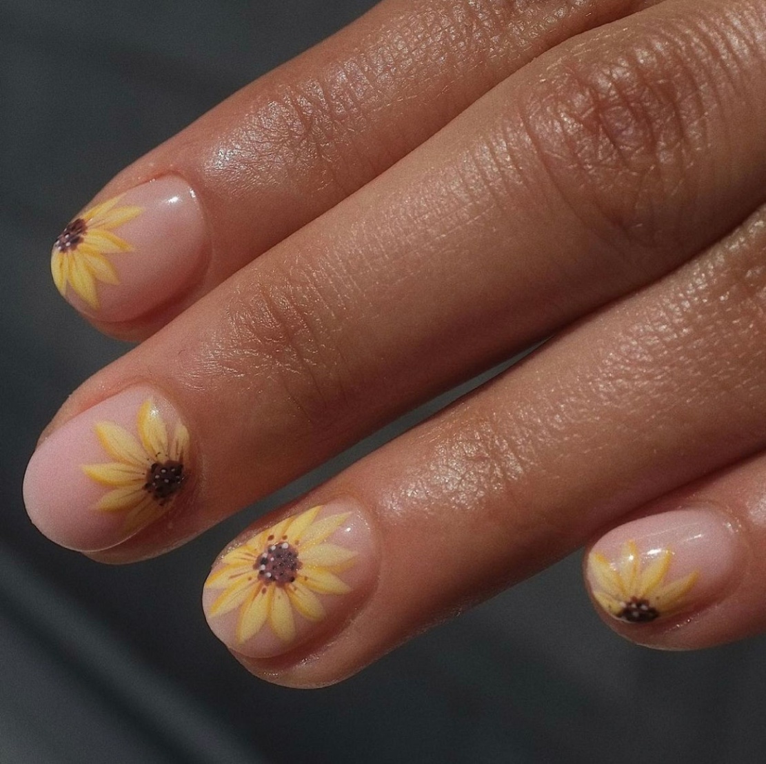 sunflower nail design Niche Utama Home media.glamourmagazine.co
