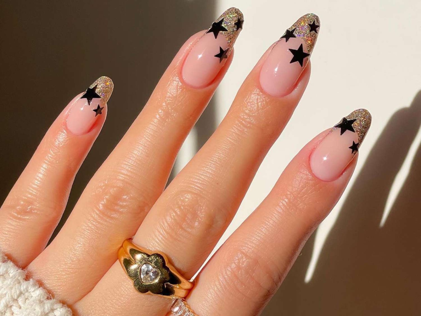 star nail designs Niche Utama Home www.byrdie